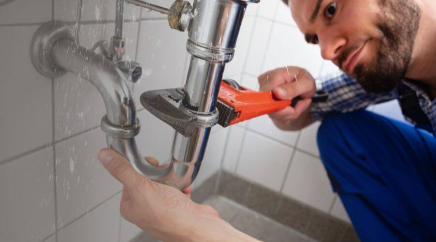 Local tankless water heater installation in Geneva, IA